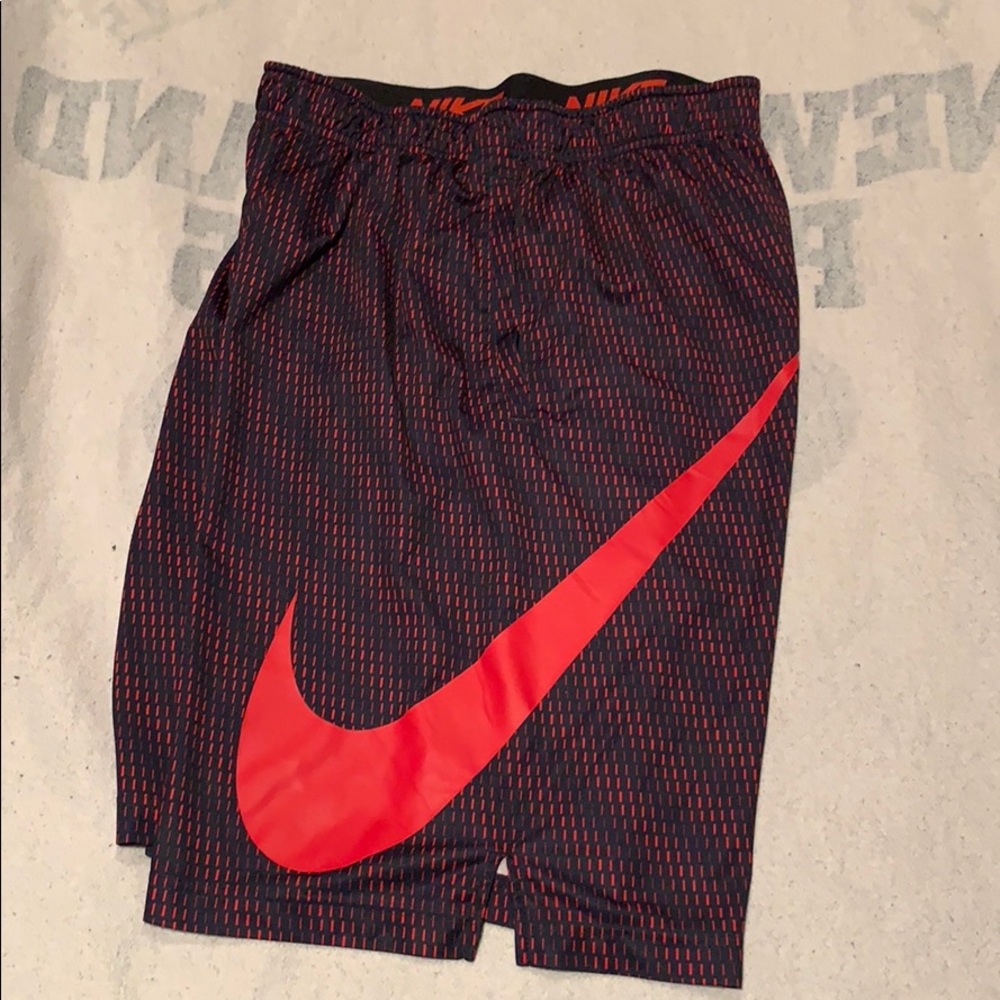 Nike athletic shorts men’s large